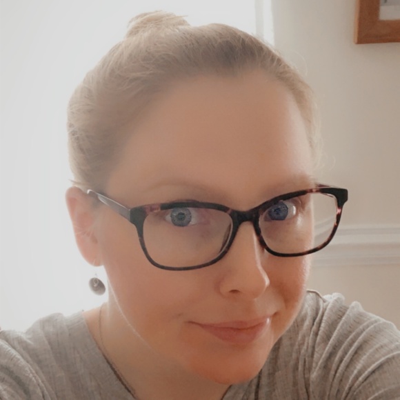 Meet your Posher, Michelle - Picture 5 of 5